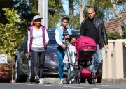 Мелани Браун, Стефен Белафонте (Melanie Brown, Stephen Belafonte) and family out buying a birthday cake in Sydney, 01.09.12 - 36xНQ 75aae5225894911