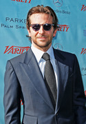 Брэдли Купер (Bradley Cooper) Variety's 10 Directors To Watch at the 2013 Palm Springs International Film, 06.01.13 - 6xHQ Fd07d4237773052