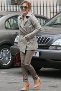 Джери Холливелл (Geri Halliwell) 2013-03-20 out and about in central London (16xHQ) 9401cc245009124