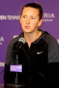 Виктория Азаренко - Press Conference during Sony Open at Crandon Park Tennis Center in Key Biscayne,22.03.13 (4xHQ) Cc8518247601162