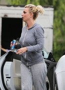 Britney Spears - stops by a dance rehearsal studio in Thousand Oaks (7-26-13)