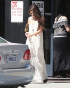 Selena Gomez - leaving a medical building in Tarzana (8-5-13)