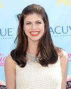 Alexandra Daddario - Teen Choice Awards 2013 at Gibson Amphitheatre in Universal City 11-08-2013 3x Be0205270053371