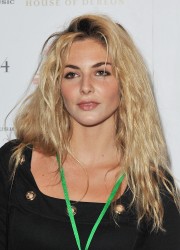 Tamsin Egerton - Beyonce In 4D Launch, London 6-28-11 (11 HQ)