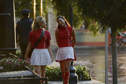 Naya Rivera & Demi Lovato @ Glee 05.02 UHQ Stills