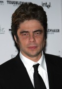 Бенисио Дель Торо (Benicio Del Toro) Cannes Film Festival, 'Sin City' Premiere (19 May 2005) (86xHQ) 9a8e5e278578643