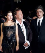 Бенисио Дель Торо (Benicio Del Toro) Cannes Film Festival, 'Sin City' Premiere (19 May 2005) (86xHQ) F6339e278578686
