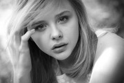 Хлоя Морец (Chloе Moretz) Davis Factor Photoshoot - 25xHQ 95a6aa279299590