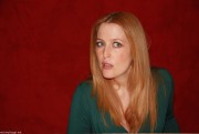 Джиллиан Андерсон (Gillian Anderson) Press conference FR portrait session for X-Files,I want to believe, 07.21.2008 - 13xHQ 09be62279303470