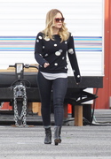 Хилари Дафф (Hilary Duff) Spoted on set (29.01.2013) - 13xHQ 39c683280078351