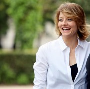 Джоди Фостер (Jodie Foster) at Nims Island Photoshoot Paris, 2008 - 14xHQ 4b96b5280256718