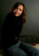 Мэгги Джилленхол (Maggie Gyllenhaal) Sundance Portrait Session 2006, by Mark Mainz - 7xHQ 6e2d0a281260028