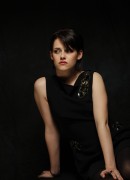 Кристен Стюарт (Kristen Stewart) Dan MacMedan Photoshoot - The USA Today Portraits, November 6, 2009 (19xHQ) C9aeef285965443