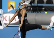 Каролин Возняцки (Caroline Wozniacki) training at 2013 Australian Open (12xHQ) 67ea62287475223