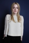 Дакота Фаннинг (Dakota Fanning) Henny Garfunkel Portraits for ''Very Good Girls'' Sundance Film Festival, Park City,01.23.13 (9xHQ) 938ae7290832979