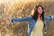 Селена Гомес (Selena Gomez) Set of 'Hit The Lights’ - Moorpark, California - October 2011 (4xHQ) 73c76e291775325
