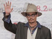 Джонни Депп (Johnny Depp) The Lone Ranger Photocall at Park Hyatt Tokyo (Tokyo, July 18, 2013) (49xHQ) 7a4266293439374