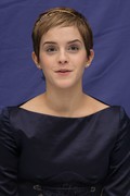 Эмма Уотсон (Emma Watson) Harry Potter & the Deathly Hallows London Press Conference, 13.11.2010 - 112xHQ 27056a402837844