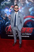 Крис Эванс (Chris Evans) 'Avengers Age Of Ultron' Premiere, 2015 (43xHQ) 18cf0a404128037