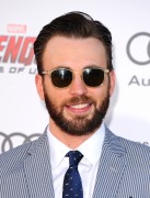 Крис Эванс (Chris Evans) 'Avengers Age Of Ultron' Premiere, 2015 (43xHQ) 30c269404128140