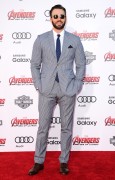 Крис Эванс (Chris Evans) 'Avengers Age Of Ultron' Premiere, 2015 (43xHQ) 68818c404128079