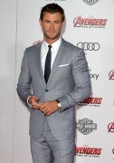 Крис Хемсворт (Chris Hemsworth) 'Avengers Age Of Ultron' Premiere, Dolby Theater, Hollywood, 2015 (105xHQ) 8d1c55404127776