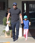 Ben Affleck - Leaving the Farmer's Market in Pacific Palisades 04/19/2015