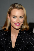 Taylor Schilling 99da00406639674