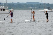 Тейлор Свифт (Taylor Swift) Paddleboarding in Westerly, Rhode Island, 28.07.2013 (29xHQ) 6088ed406655813