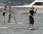 Тейлор Свифт (Taylor Swift) Paddleboarding in Westerly, Rhode Island, 28.07.2013 (29xHQ) E8de00406655773
