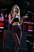 Тейлор Свифт (Taylor Swift) Z-100 Jingle Ball (show and backstage), Madison Square Garden, New York City, 12.12.2014 - 12xHQ 4a10b8408003276