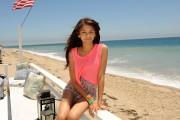 Зендая Коулман (Zendaya Coleman) Shake It Up cast BBQ at the Malibu Beach House, 08.07.2012 - 36xHQ Dc8257408428228