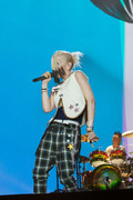 Гвен Стефани (Gwen Stefani) Rock in Rio Day 1 in Las Vegas 08.05.15 33e5f2408654742