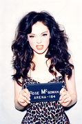 Роуз МакГоун (Rose McGowan) Ellen von Unwerth Photoshoot 2007 for Arena - 8xHQ C1ae6e408718805