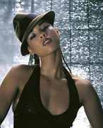 Алисия Кейс (Alicia Keys) Sandrine Dulermo & Michael Labica Photoshoot 2002 (10xHQ) Da99db408807390