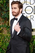 Джейк Джилленхол (Jake Gyllenhaal) 72nd Annual Golden Globe Awards, Los Angeles, Beverly Hills, 2015 - 31xHQ 2318ac410372483